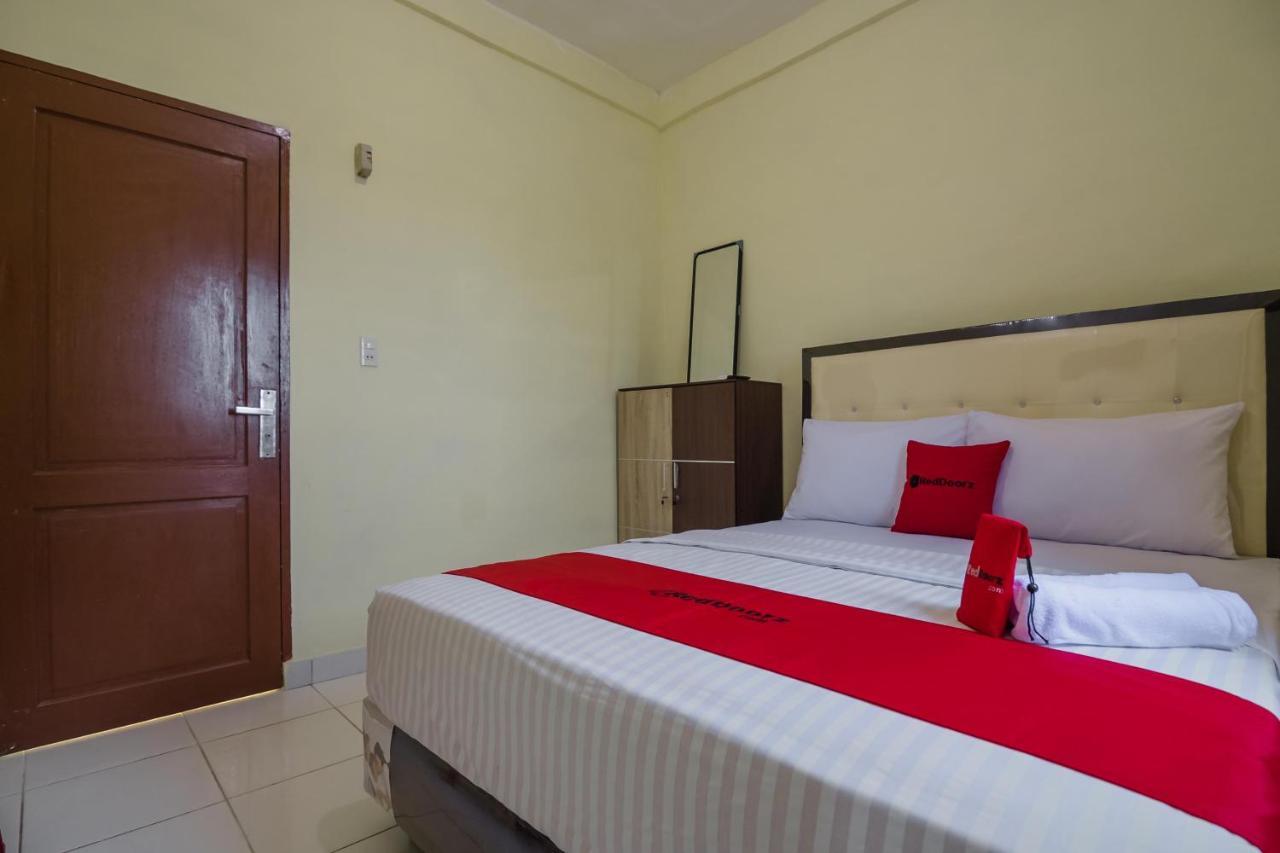 Reddoorz Near Politeknik Negeri Medan Hotel Exterior photo
